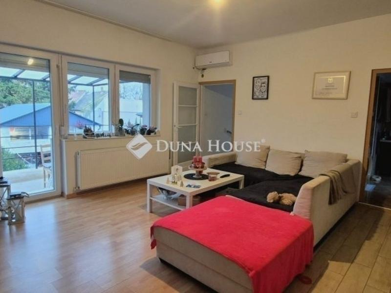 Eladó családi ház Budapest