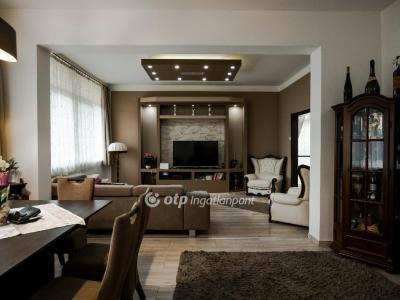 Eladó családi ház Balatonberény