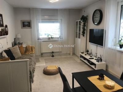 Eladó lakás Székesfehérvár