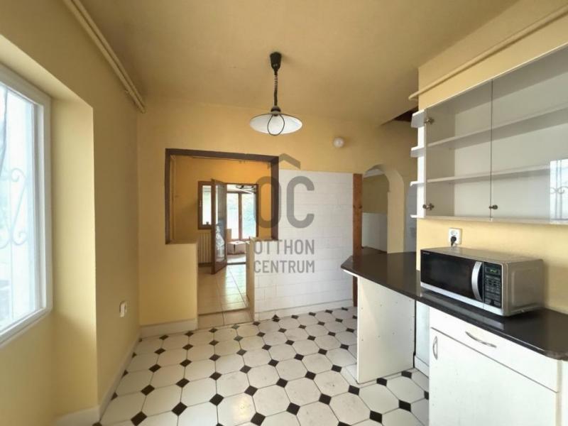 Eladó családi ház Budapest