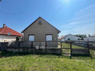 Eladó családi ház Balmazújváros