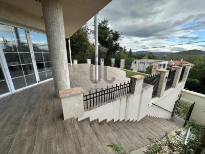 Eladó családi ház Budapest