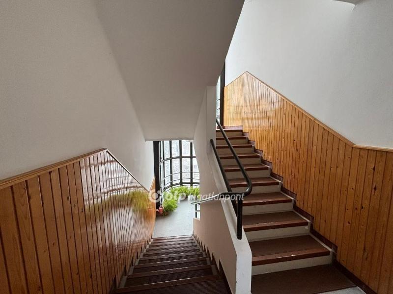 Eladó lakás Hajdúnánás