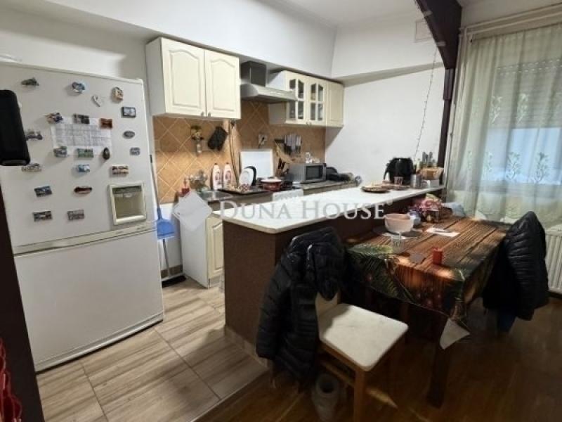 Eladó családi ház Fót