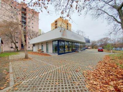 Eladó utcai bejáratú üzlethelység Budapest