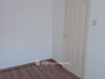 Eladó lakás Debrecen