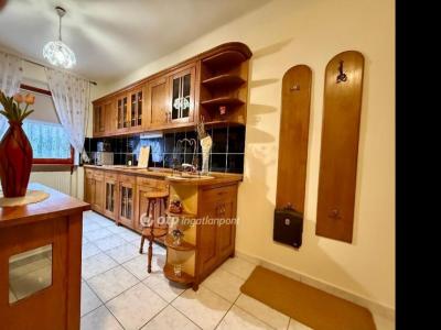 Eladó lakás Debrecen