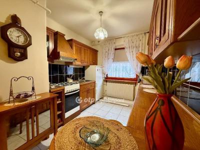 Eladó lakás Debrecen