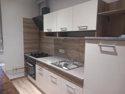 Eladó lakás Debrecen