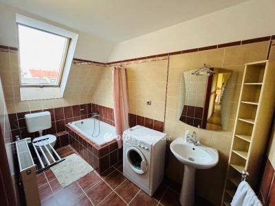 Eladó lakás Debrecen