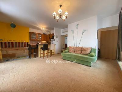 Eladó lakás Siófok