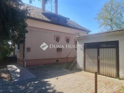 Eladó családi ház Vecsés