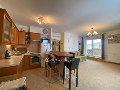 Eladó lakás Siófok
