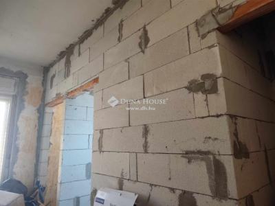 Eladó családi ház Budapest
