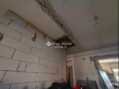 Eladó családi ház Budapest