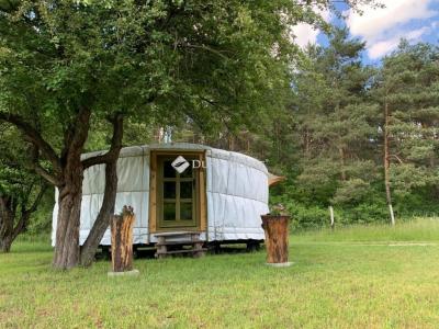 Eladó külterületi telek Vácduka