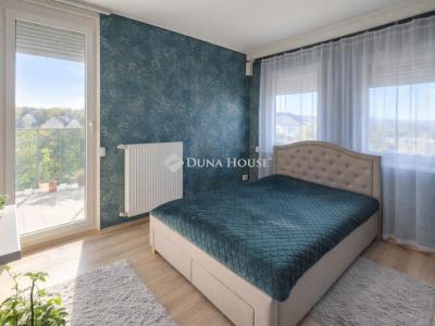 Eladó lakás Veresegyház