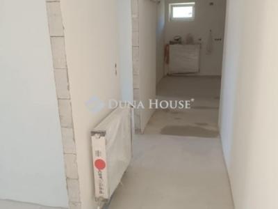 Eladó lakás Hatvan