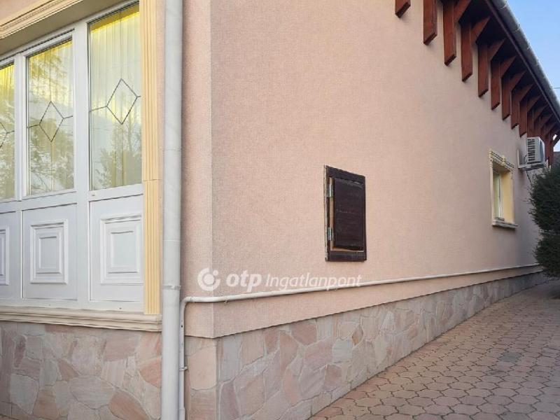 Eladó családi ház Derecske