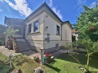 Eladó családi ház Budapest