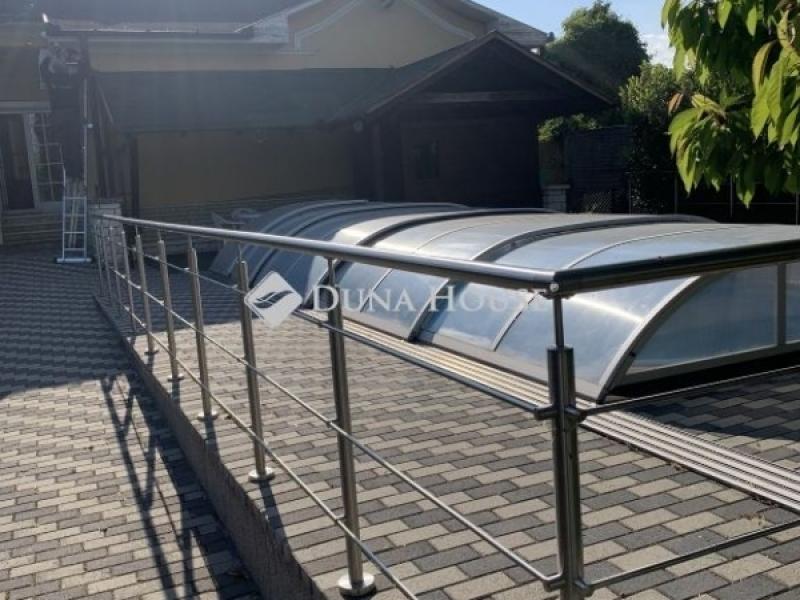 Eladó családi ház Érd