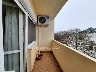 Eladó lakás Siófok