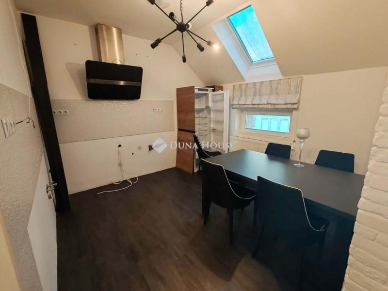 Eladó lakás Kecskemét