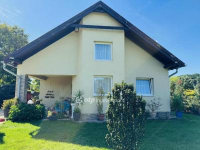 Eladó családi ház Debrecen