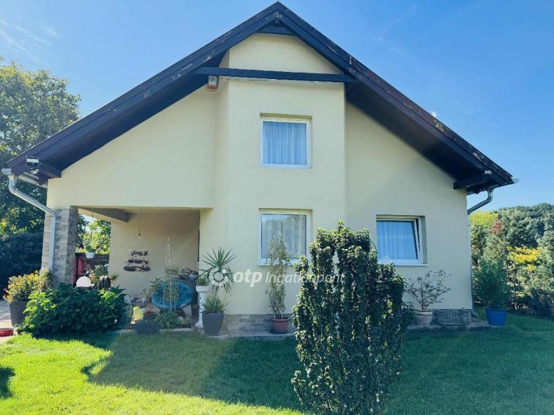 Eladó családi ház Debrecen