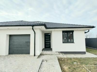 Eladó ikerház Baktalórántháza