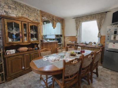 Eladó családi ház Felsőtárkány