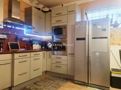 Eladó családi ház Siófok