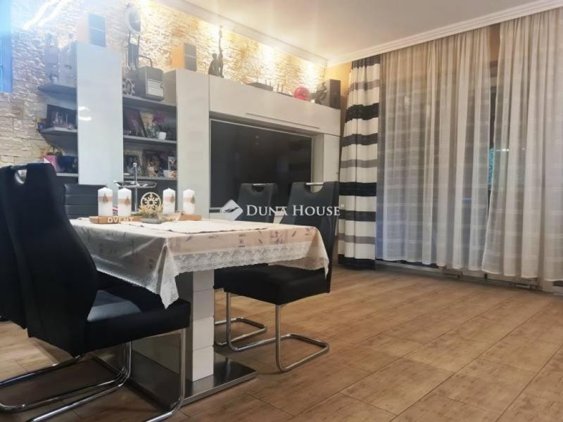 Eladó családi ház Siófok