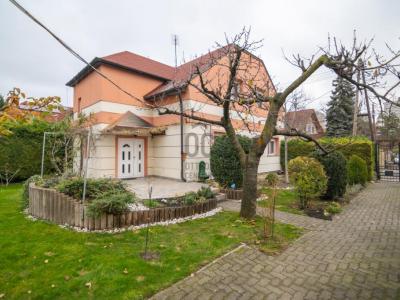 Eladó családi ház Budapest