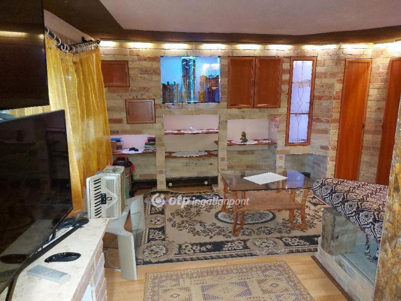 Eladó családi ház Szeged