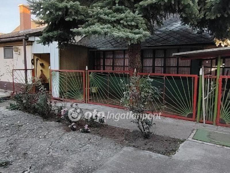 Eladó családi ház Orosháza