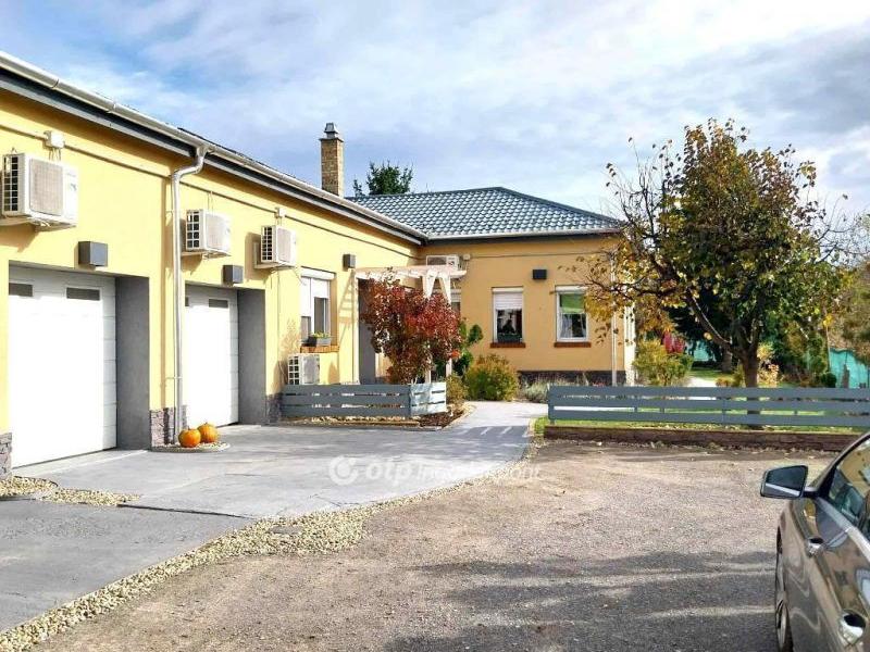 Eladó lakás Nyíregyháza