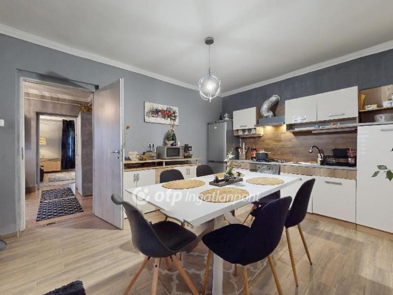 Eladó családi ház Nyírbogdány