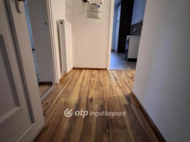 Eladó lakás Lajosmizse