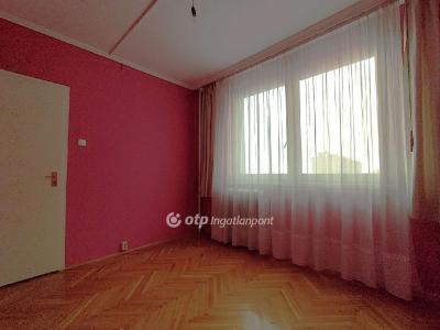 Eladó lakás Székesfehérvár