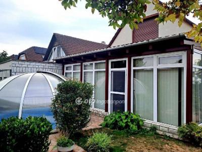 Eladó családi ház Dunaújváros