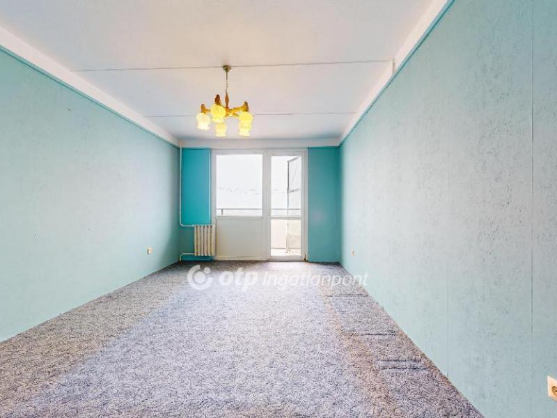 Eladó lakás Tiszaújváros