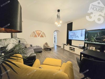 Eladó lakás Kecskemét