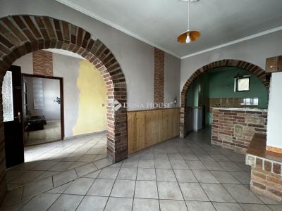 Eladó lakás Iregszemcse