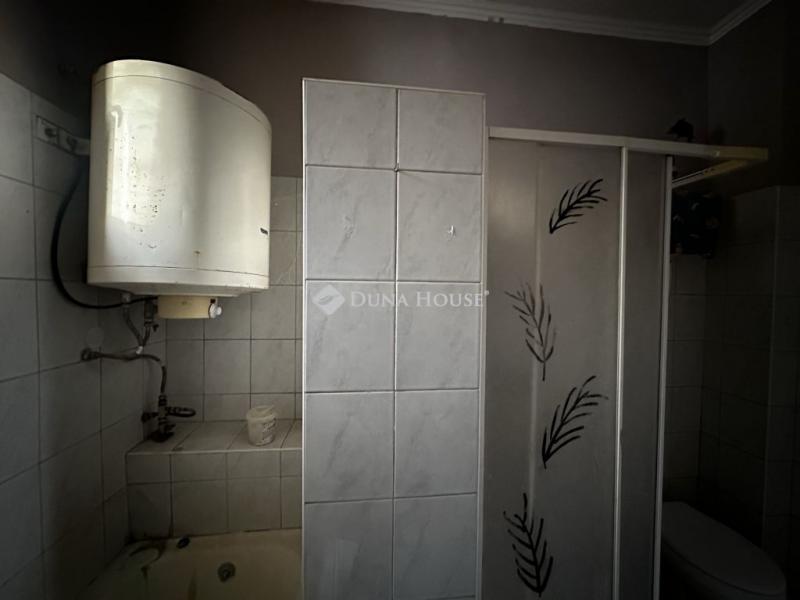 Eladó lakás Iregszemcse