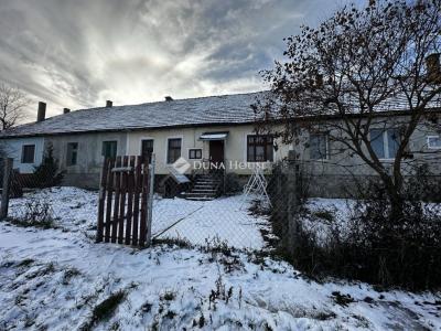 Eladó lakás Iregszemcse