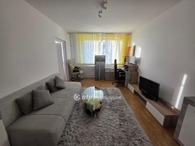 Eladó lakás Debrecen