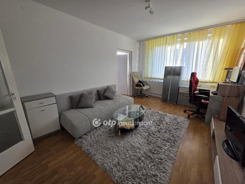 Eladó lakás Debrecen