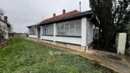 Eladó családi ház Tarcal