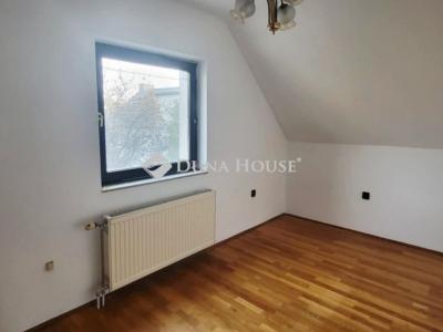 Eladó családi ház Mogyoród